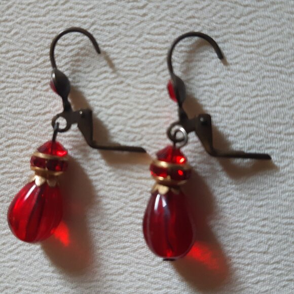 1930-40's Czech Crystal Art Deco 44 Inch Red Lariat Necklace and Earring Set - Picture 8 of 12